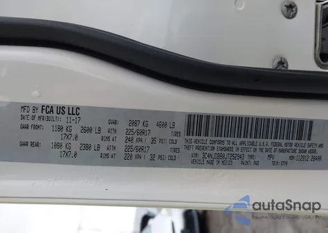 2018 Jeep Compass Latitude 4X4 z USA, uszkodzony, nr VIN 3C4NJDBB0JT252943